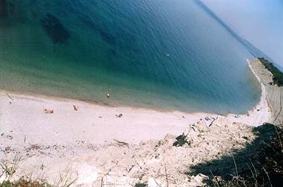 Вид на натуристский пляж Дивноморска